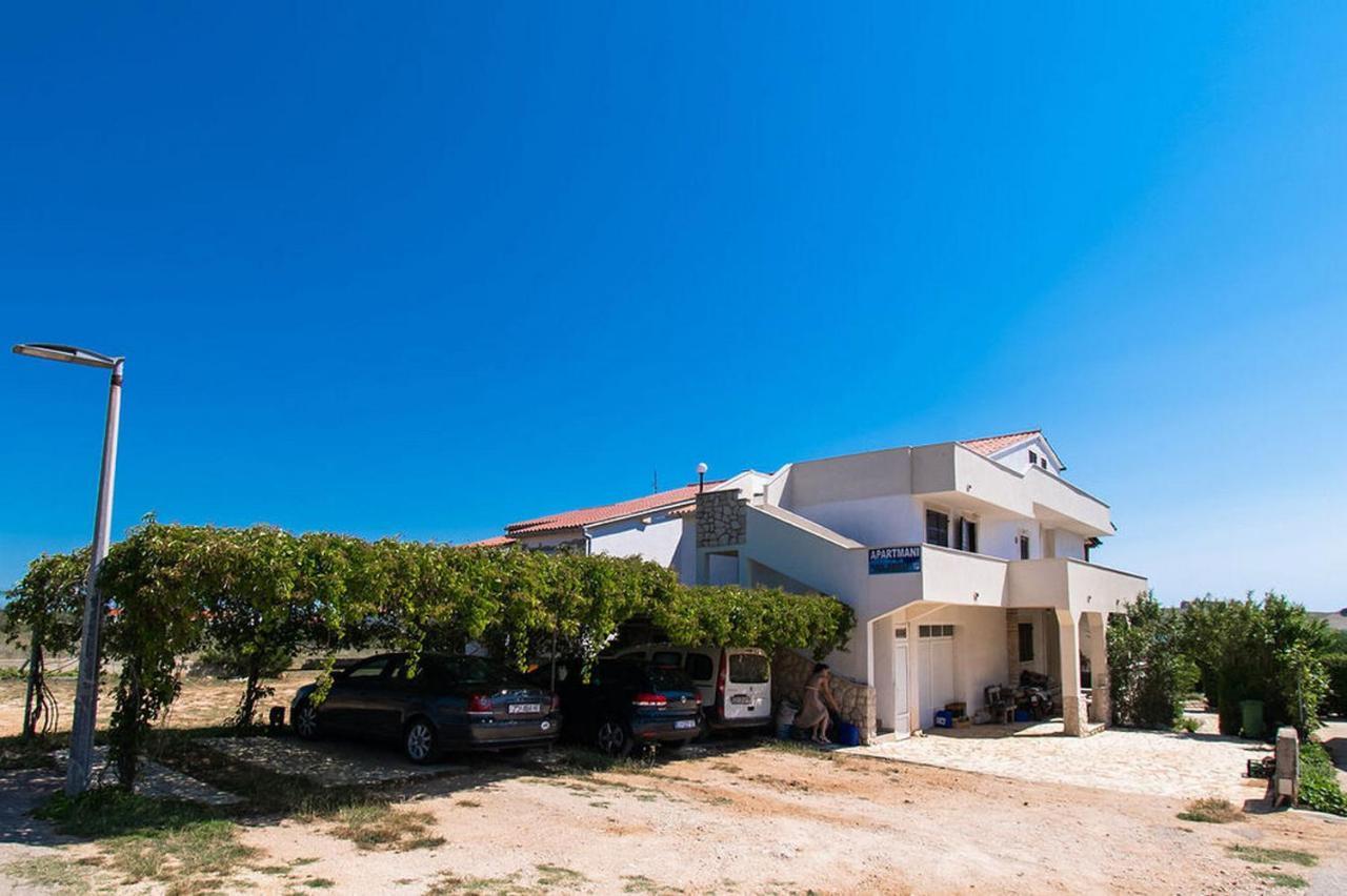 Apartments Crljenko Povljana Zewnętrze zdjęcie