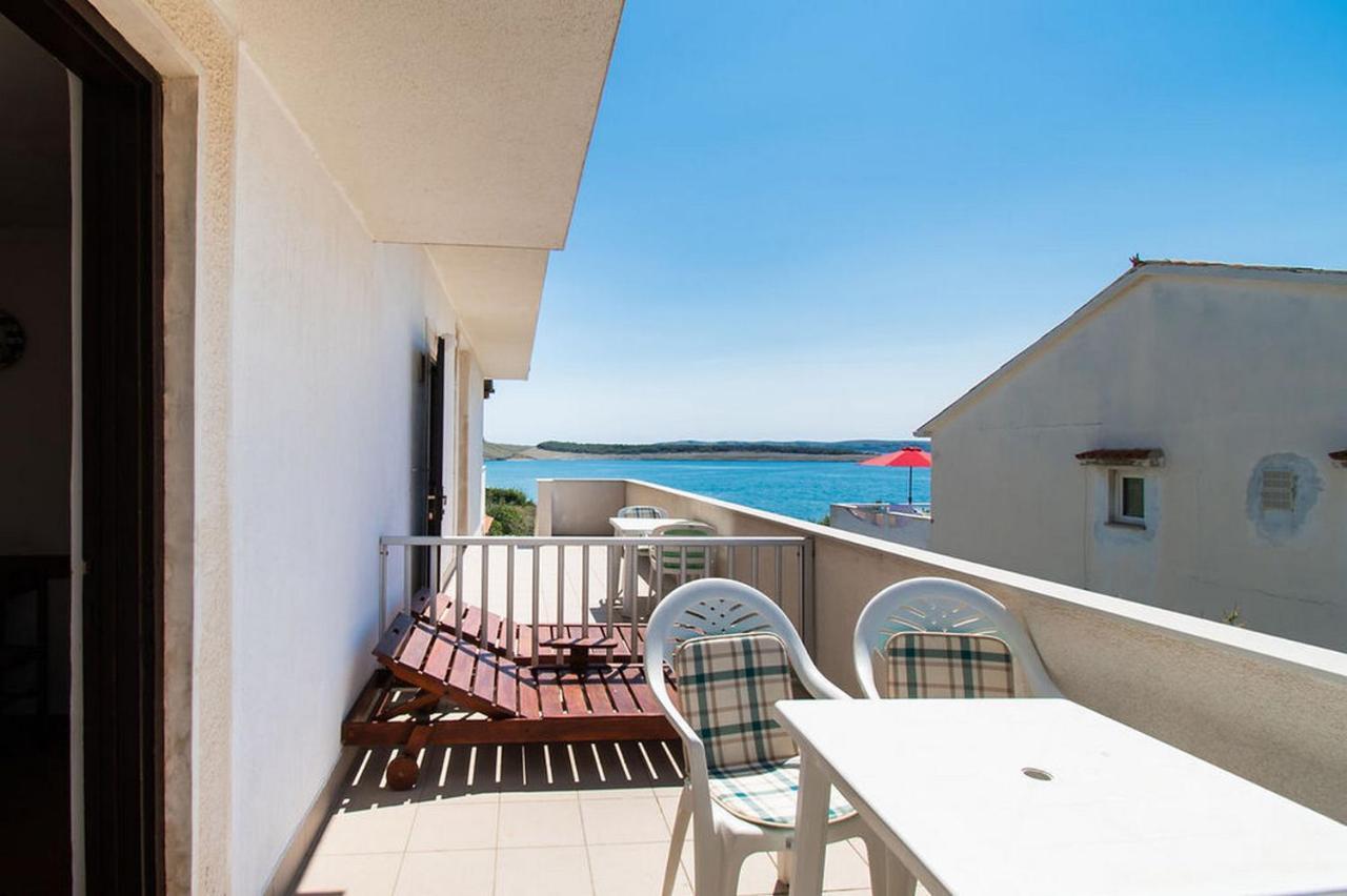 Apartments Crljenko Povljana Zewnętrze zdjęcie