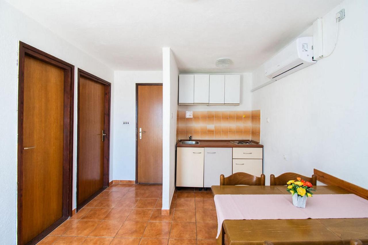 Apartments Crljenko Povljana Zewnętrze zdjęcie