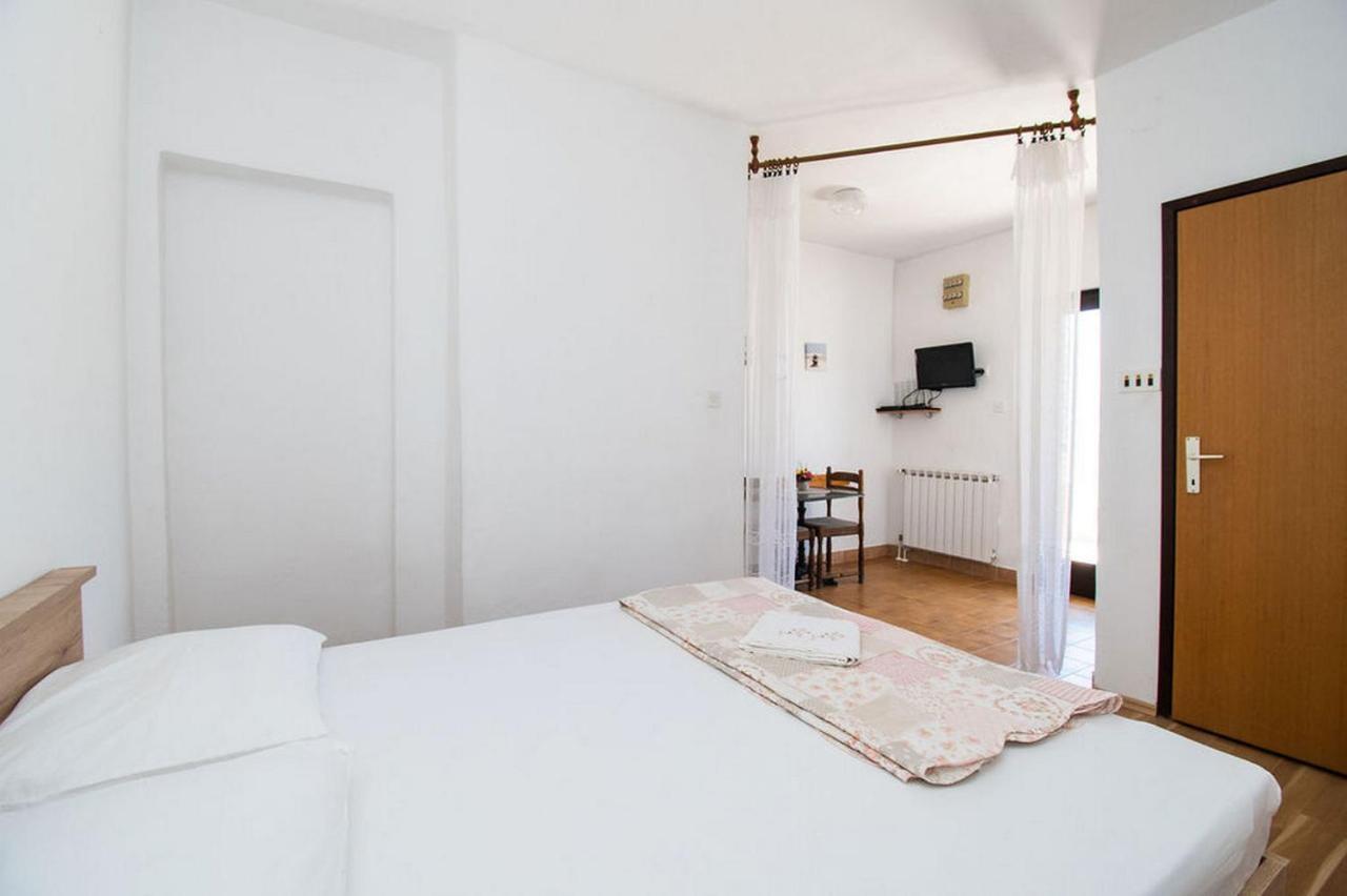 Apartments Crljenko Povljana Zewnętrze zdjęcie